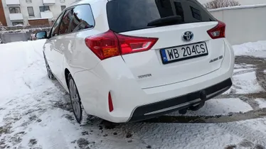 TOYOTA Auris
