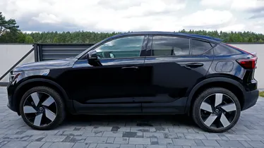 VOLVO C40