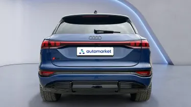 AUDI Q6