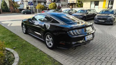 FORD (USA) Mustang