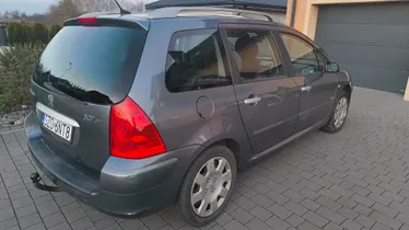 PEUGEOT 307