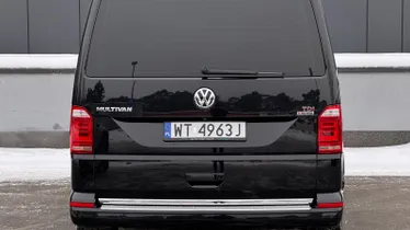 VOLKSWAGEN Multivan