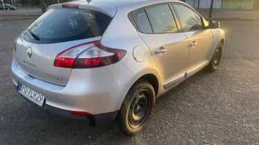 RENAULT Megane