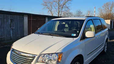 CHRYSLER Town & Country