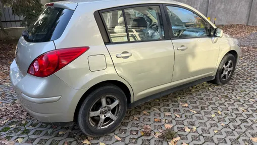 NISSAN Tiida Tiida 1.6 Visia AC/CD