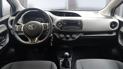 TOYOTA Yaris Yaris 1.0 Active