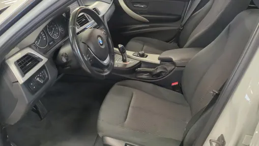 BMW Seria 3 318i GPF aut