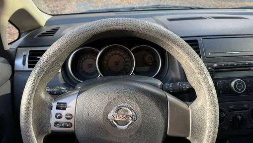 NISSAN Tiida Tiida 1.6 Visia AC/CD