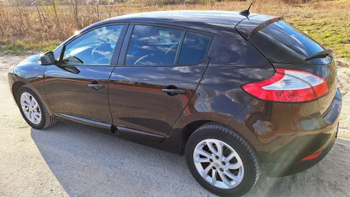 RENAULT Megane -