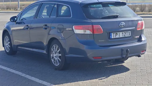TOYOTA Avensis Avensis 2.0 D-4D Sol plus+NAVI
