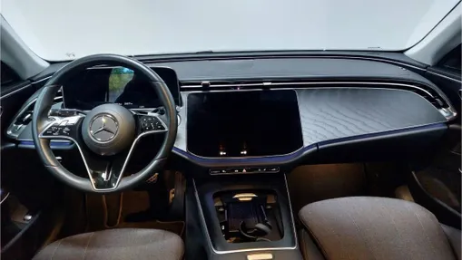 MERCEDES-BENZ E Klasa E 200 mHEV Avantgarde 9G-Tronic