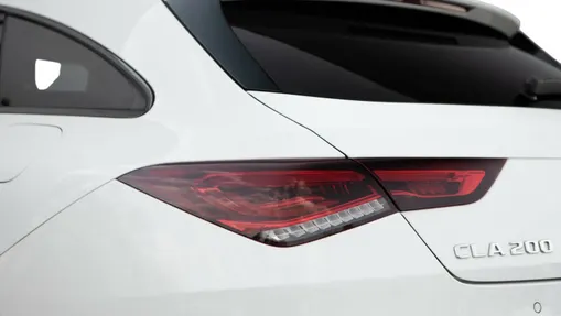 MERCEDES-BENZ CLA CLA 200 AMG Line 7G-DCT