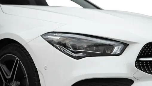 MERCEDES-BENZ CLA CLA 200 AMG Line 7G-DCT