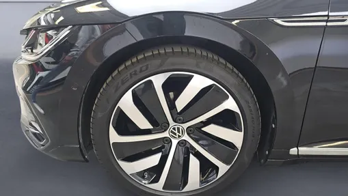 VOLKSWAGEN Arteon Arteon 2.0 TSI R-Line DSG