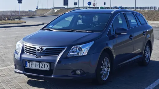 TOYOTA Avensis Avensis 2.0 D-4D Sol plus+NAVI