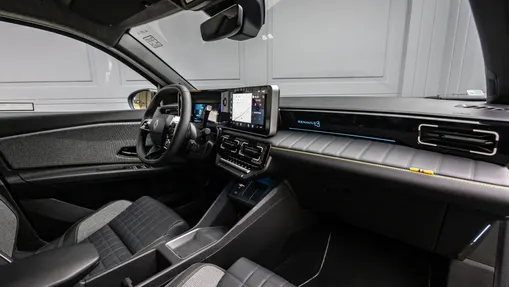 RENAULT R4 R4 52kWh Comfort Range Iconic