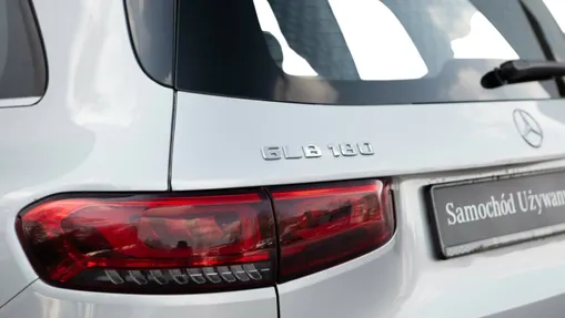 MERCEDES-BENZ GLB GLB 180 7G-DCT