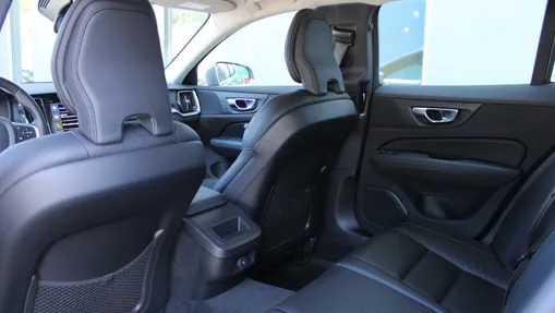 VOLVO V60 V60 B4 D Momentum Core aut