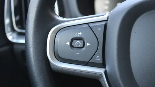 VOLVO V60 V60 B4 D Momentum Core aut