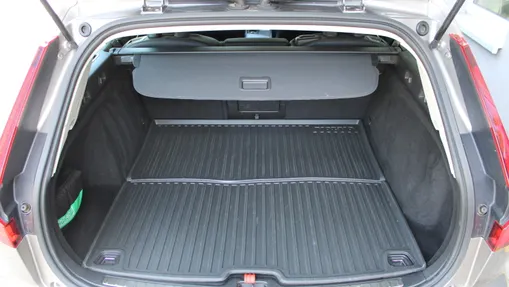 VOLVO V60 V60 B4 D Momentum Core aut