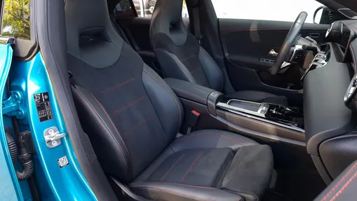 MERCEDES-BENZ CLA CLA 220 mHEV 4-Matic AMG Line 8G-DCT