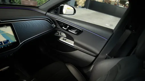 MERCEDES-BENZ E Klasa E 220 d mHEV 4-Matic AMG 9G-Tronic