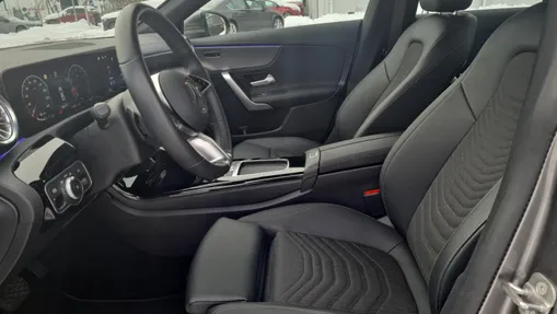 MERCEDES-BENZ CLA CLA 180 mHEV 7G-DCT