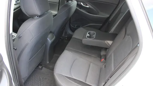HYUNDAI i30 i30 1.5 T-GDI 48V Smart