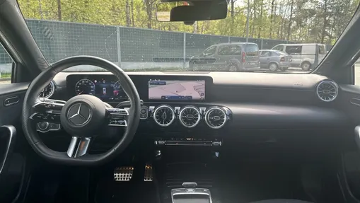 MERCEDES-BENZ A Klasa A 200 AMG Line 7G-DCT