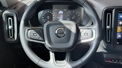 VOLVO XC40 XC40 T3 Momentum Core aut