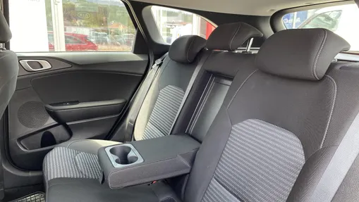 KIA Cee'd Ceed 1.5 T-GDI M DCT