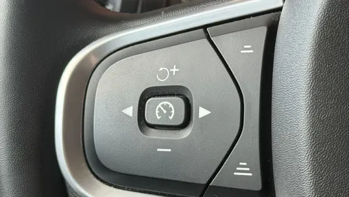 VOLVO XC60 XC60 B4 D AWD Momentum Pro aut