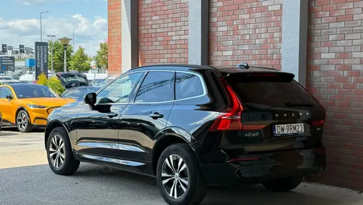 VOLVO XC60 XC60 B4 D AWD Momentum Pro aut