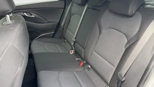 HYUNDAI i30 i30 1.5 DPI Comfort