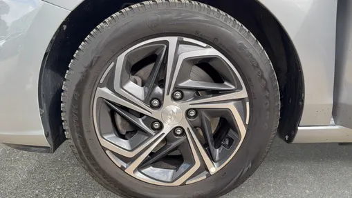 HYUNDAI i30 i30 1.5 DPI Comfort
