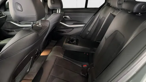 BMW Seria 3 318i M Sport aut