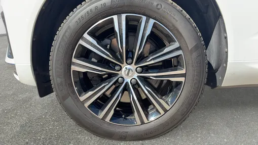 VOLVO XC60 XC60 B5 B AWD Plus Bright aut