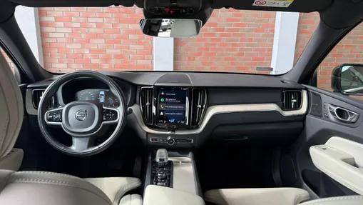 VOLVO XC60 XC60 T8 AWD Plug-In Hybrid Inscription aut