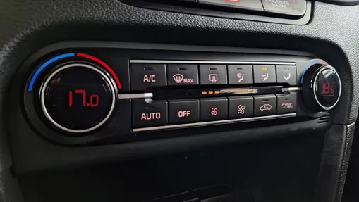 KIA Cee'd Ceed 1.5 T-GDI M DCT