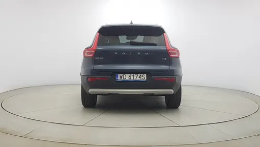 VOLVO XC40 XC40 T3 Momentum Pro aut