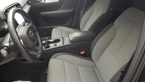 VOLVO XC40 XC40 T3 Momentum Pro aut