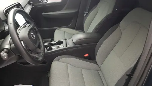 VOLVO XC40 XC40 T3 Momentum Pro aut