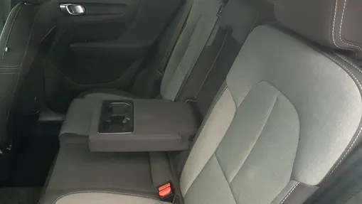 VOLVO XC40 XC40 T3 Momentum Pro aut