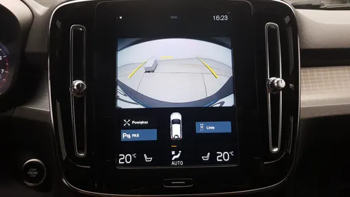 VOLVO XC40 XC40 T3 Momentum Pro aut