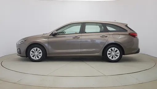 HYUNDAI i30 i30 1.6 D Classic +