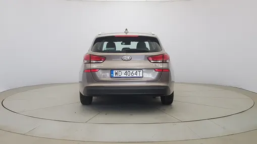 HYUNDAI i30 i30 1.6 D Classic +