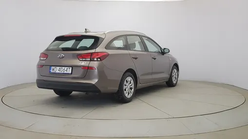 HYUNDAI i30 i30 1.6 D Classic +