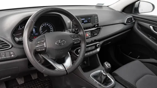 HYUNDAI i30 i30 1.5 DPI Classic +