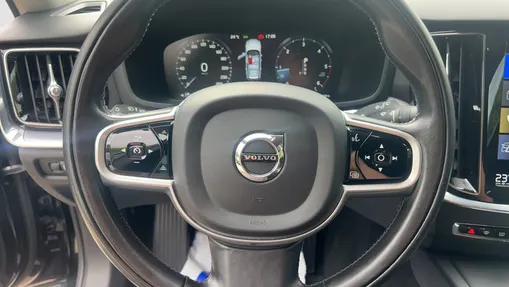 VOLVO V60 V60 D4 Momentum Pro aut