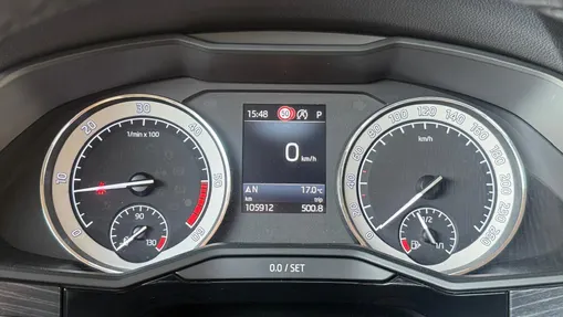 SKODA Superb Superb 2.0 TDI SCR Style DSG